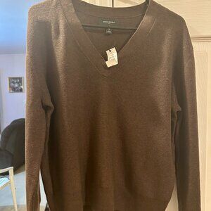 LIGHTWEIGHT RIBBED SWEATER